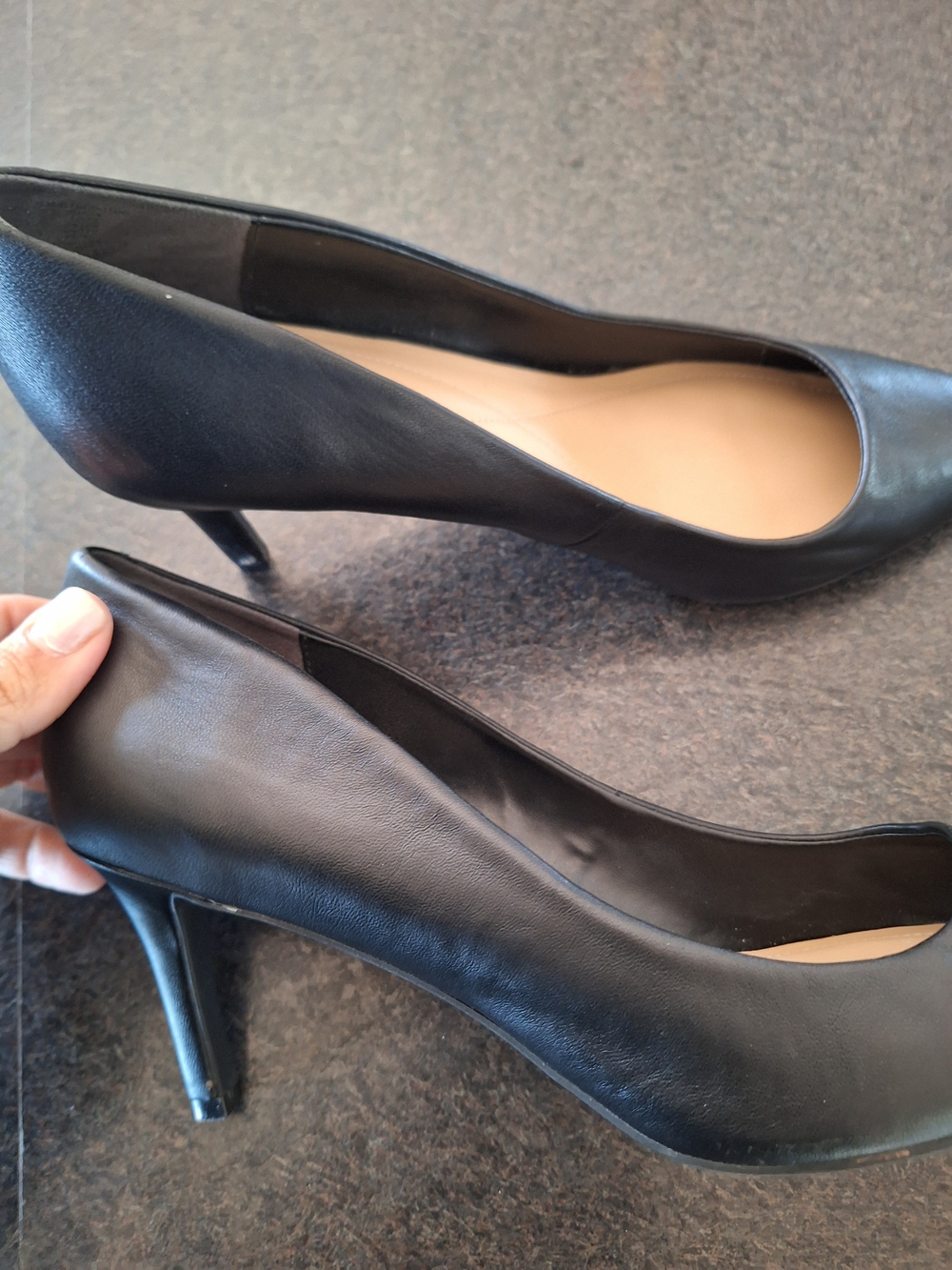 Elegant Black Leather Women's Heel Pumps